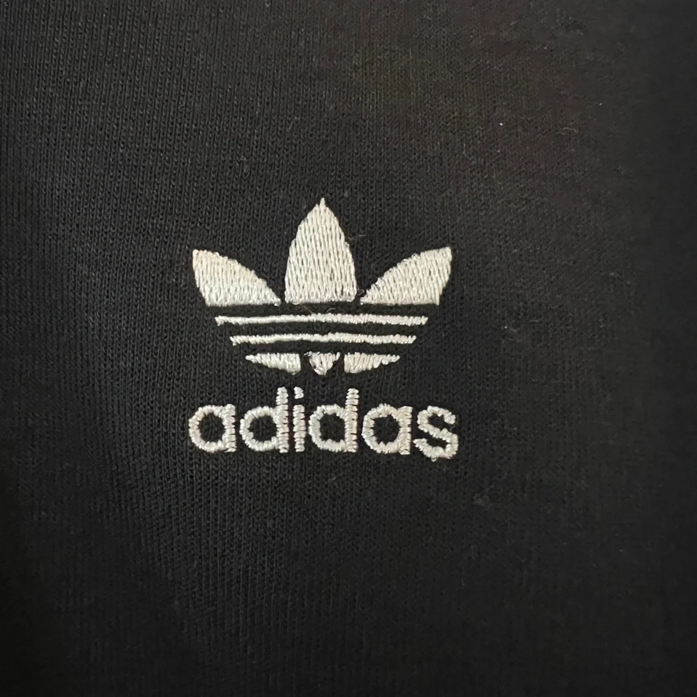 adidas classic sweatshirt